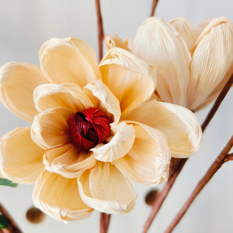 Hand Crafted Corn Husk Flowers 