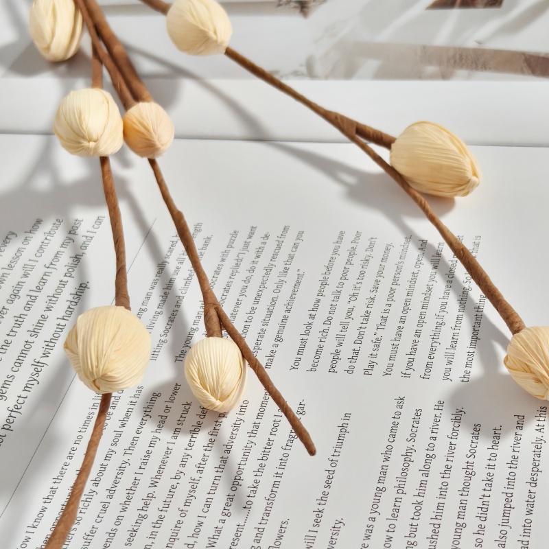 Hand Crafted Corn Husk Flowers  