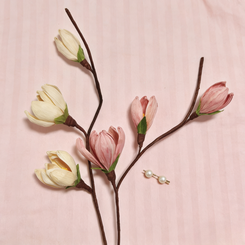 Hand Crafted Corn Husk Flowers  