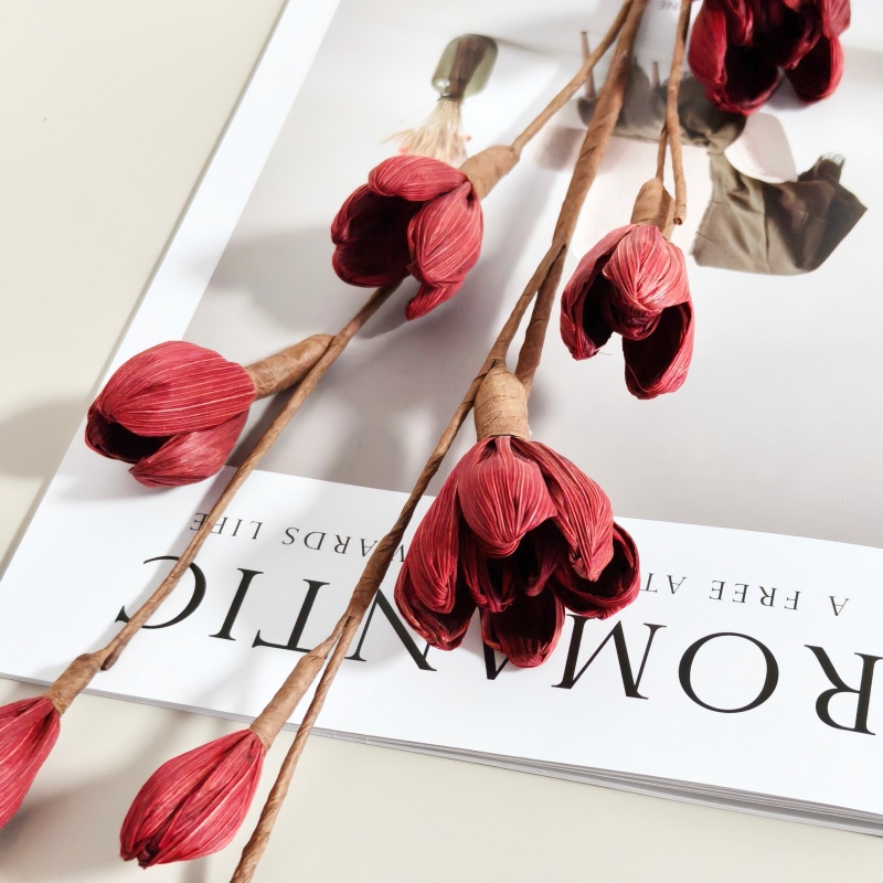 Hand Crafted Corn Husk Flowers 