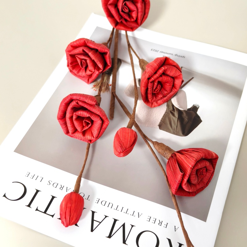 Hand Crafted Corn Husk Flowers 