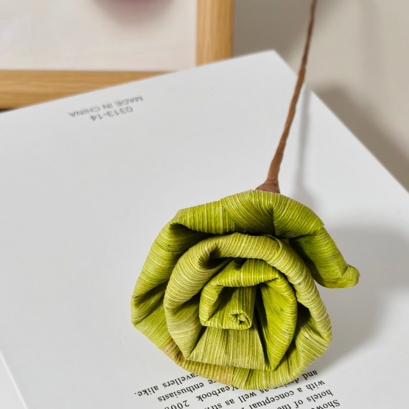 Hand Crafted Corn Husk Flowers - 副本