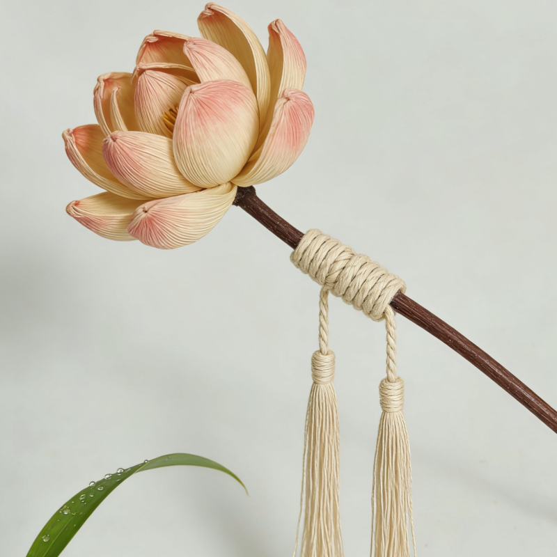 Hand Crafted Corn Husk Flowers
