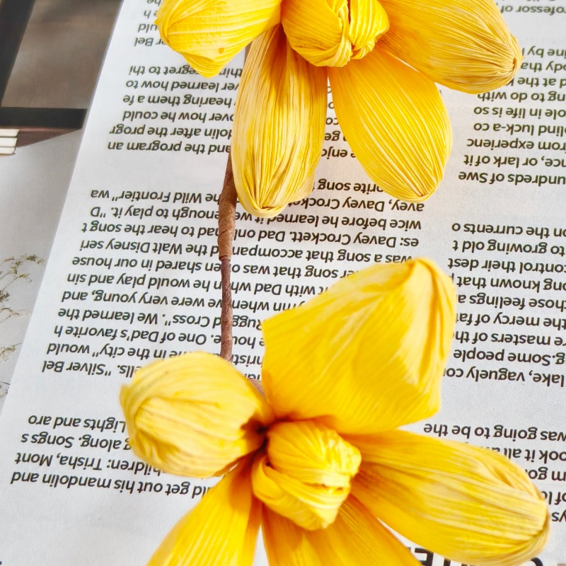 Hand Crafted Corn Husk Flowers