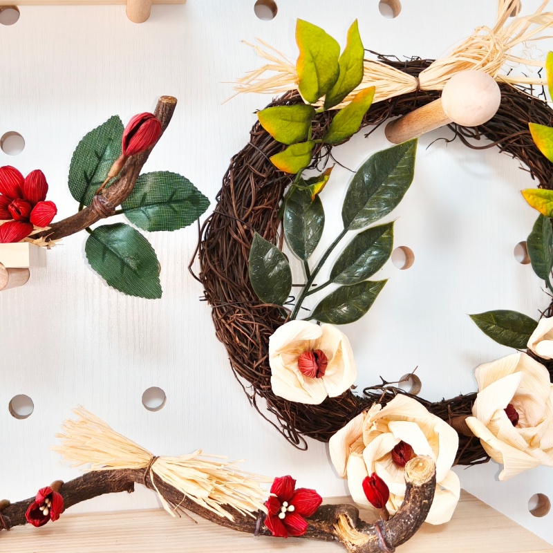 Hand Crafted Corn Husk Flowers 