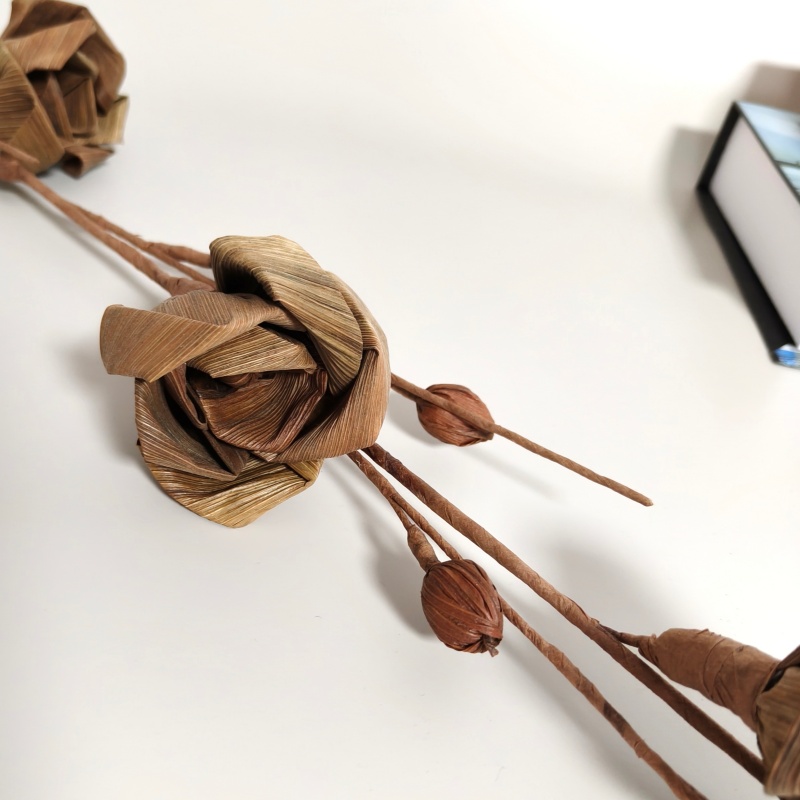 Hand Crafted Corn Husk Flowers 